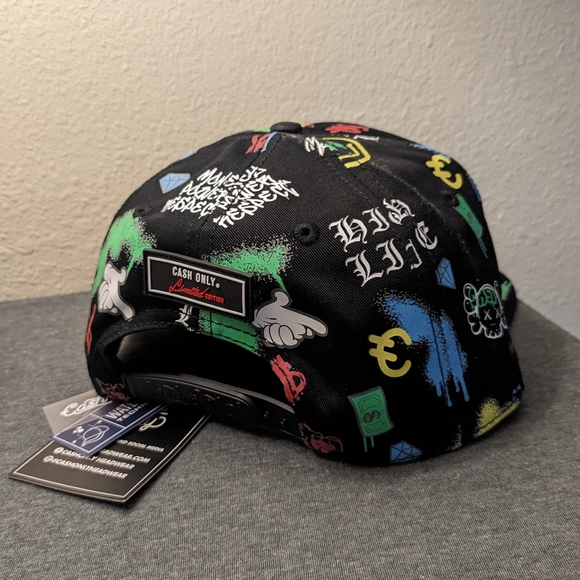 Men's Cap - Picture 1 of 4
